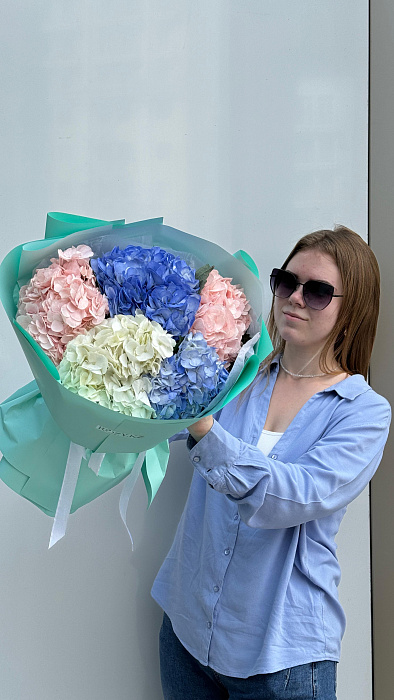 Bouquet of 5 hydrangeas