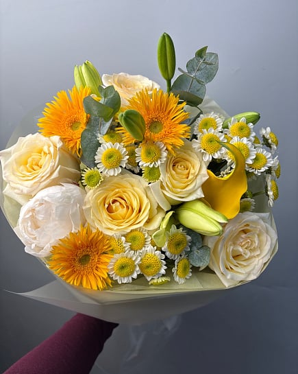 Солнечный микс с герберами и розами с доставкой по Астане