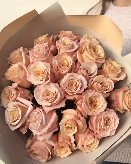 Bouquet of Bouquet of peach roses Shimmer flowers delivered to Astana