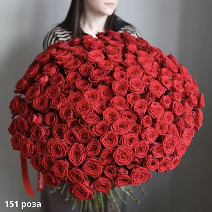 Букет из красных роз (151)