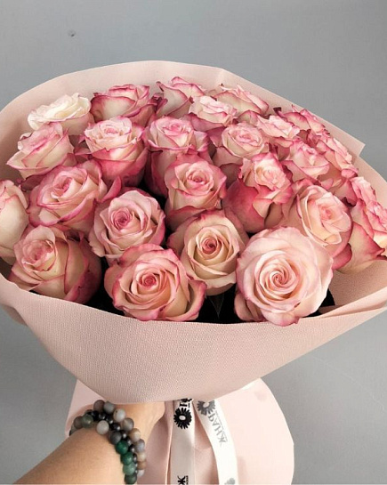 Букет из 25 Голандских роз с доставкой по Алматы