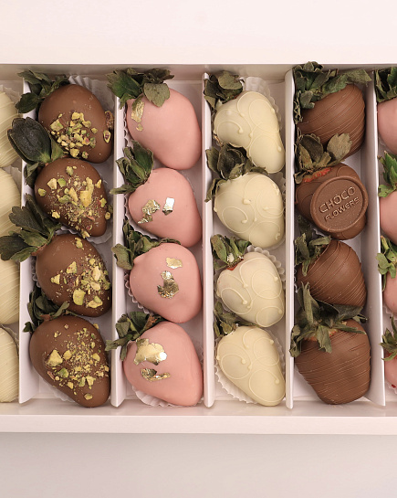 Набор 24 клубники в бельгийском шоколаде ассорти с доставкой по Астане