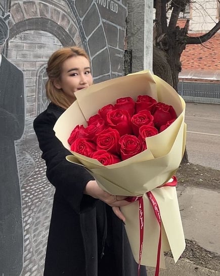 Ecuador roses with delivery to Taraz