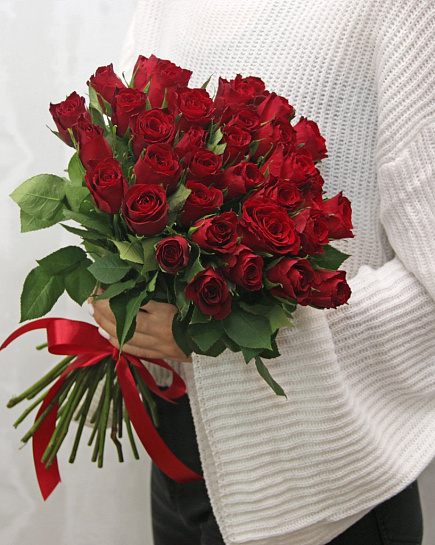 Букет из 35 красных роз 40 см под ленту с доставкой по Алматы