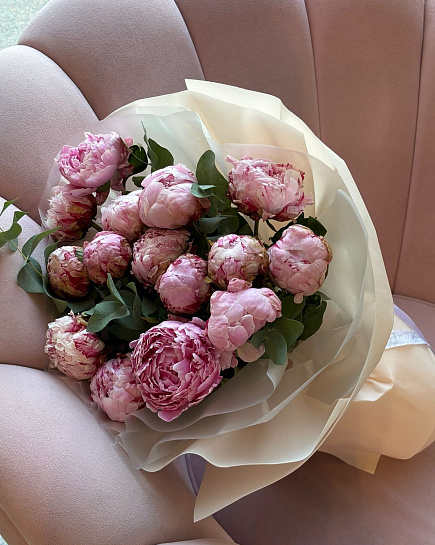 Bouquet of peonies sarah bernard flowers delivered to Astana