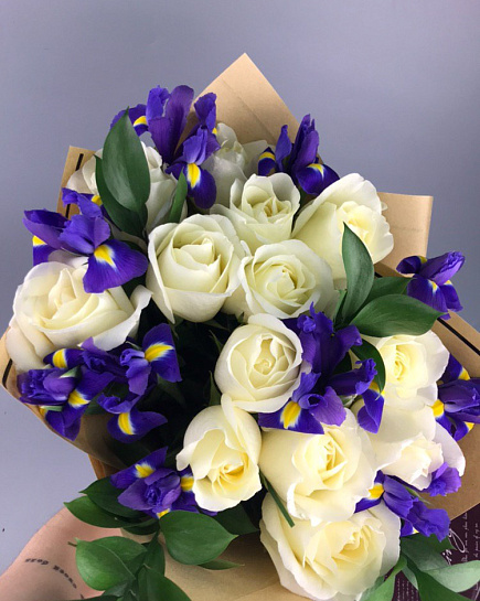 Bouquet of Bouquet with irises and roses 