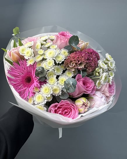 Розовое очарование с герберами и розами с доставкой по Астане