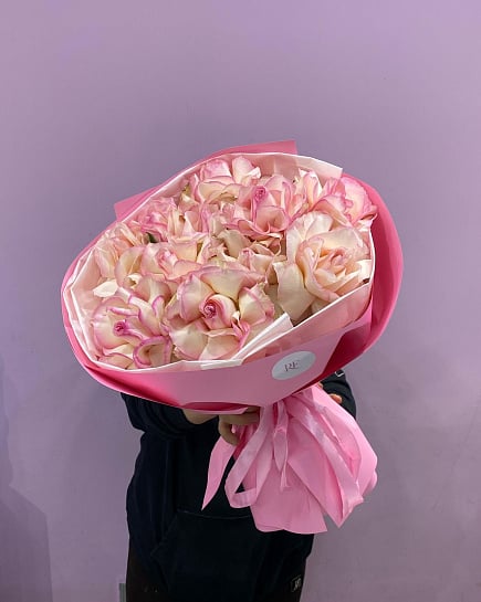 Нежный букет роз с доставкой по Астане