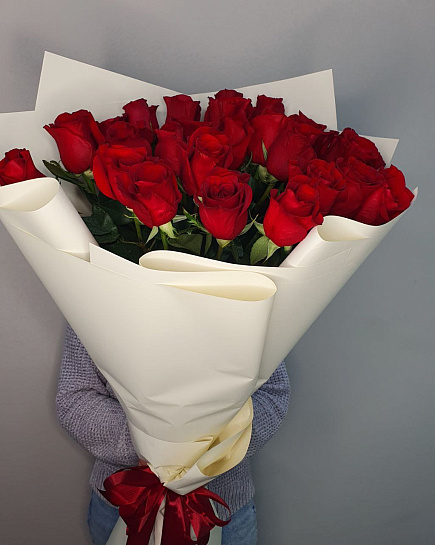 Bouquet of bouquet of meter red roses flowers delivered to Astana