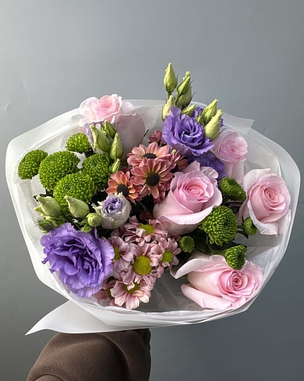 Нежный букет из роз и эустомы с доставкой по Астане