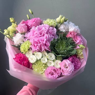 Нежный розовый букет
