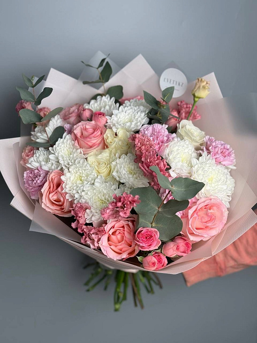 Mixed bouquet of flowers Mint size L