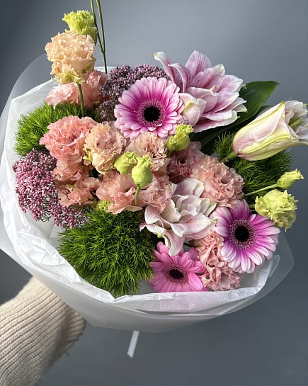 Нежный букет с герберами и лилиями с доставкой по Астане