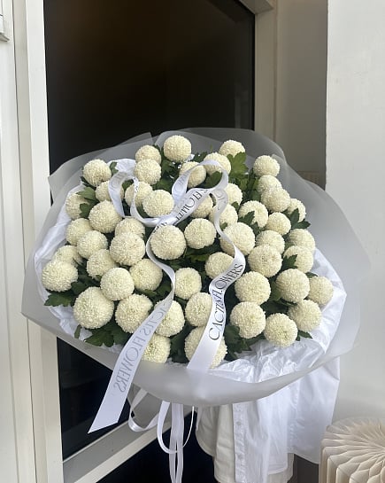 Белоснежное облако из хризантем with delivery to Astana