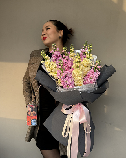 Bouquet of Romans flowers delivered to Almaty