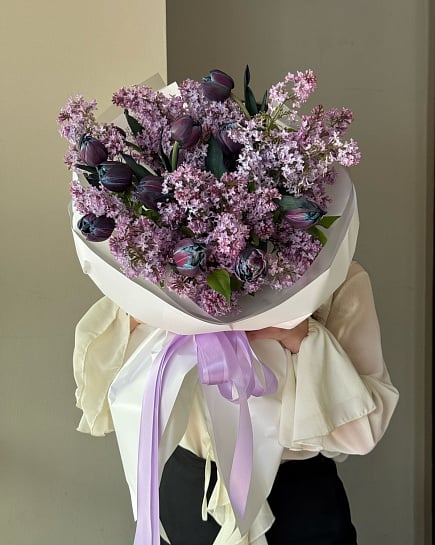 Сирень с Тюльпанами VLVT Flowers с доставкой по Алматы