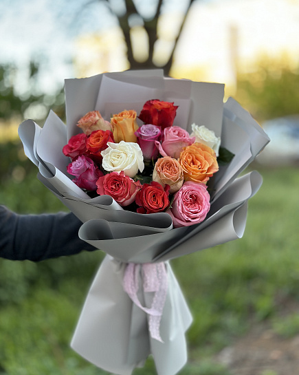 Bouquet of 15 Dutch Roses Mix flowers delivered to Karaganda