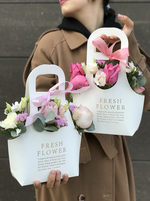 Модная сумочка с цветами