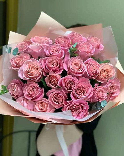 25 pink roses with delivery to Almaty