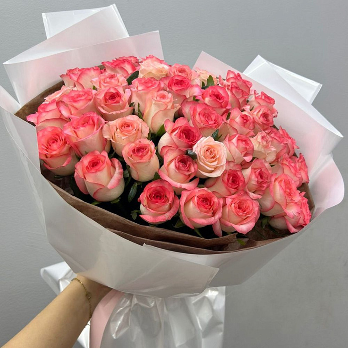 Bouquet of 45 roses Jumilia