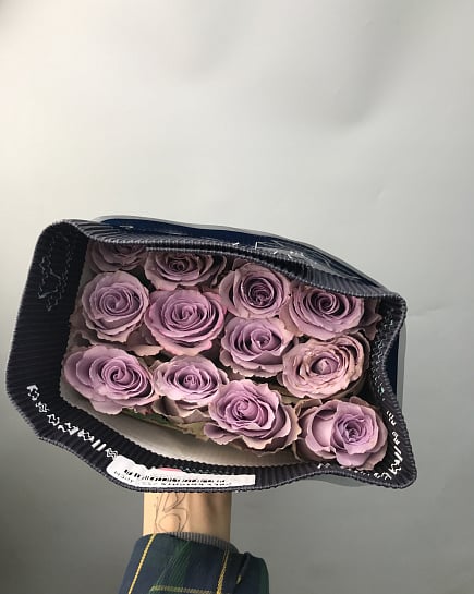 25 roses in a pack (shade to the taste of the florist) with delivery to Astana