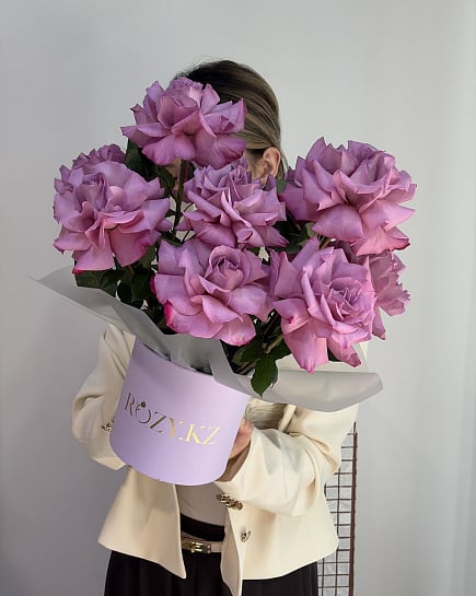 Сиреневое очарование пионовидных роз с доставкой по Астане