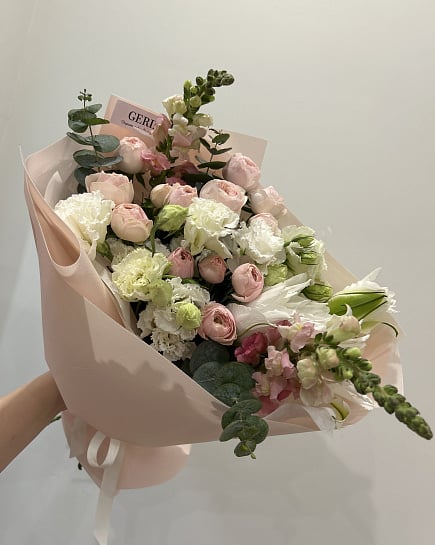 Зефирное очарование с пионовидными розами с доставкой по Астане