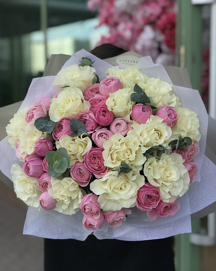 Bouquet of AMORE flowers delivered to Astana