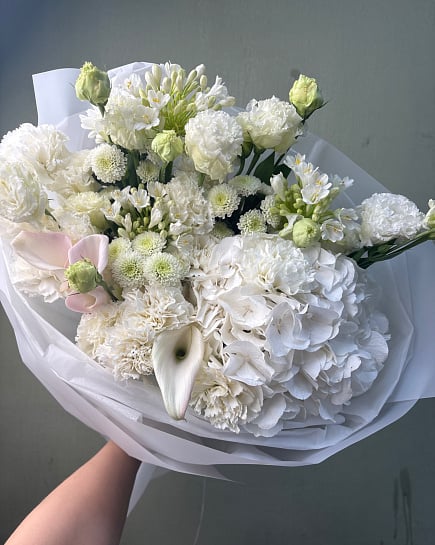 Белоснежная элегантность with delivery to Astana