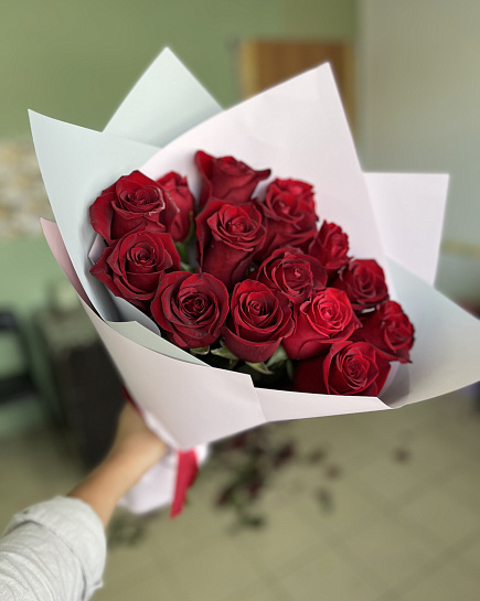 Red Dutch roses with delivery to Kostanay.