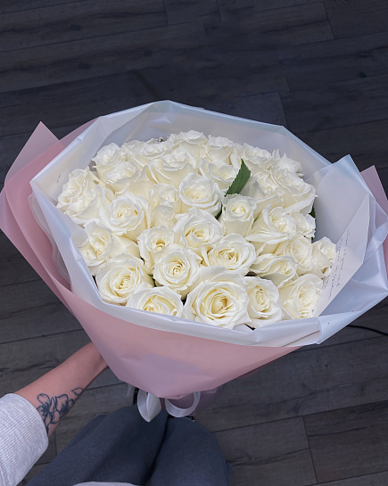 Букет из 35 белых роз с доставкой по Астане