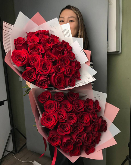 Bouquet of Монобукеты из красных роз flowers delivered to Astana