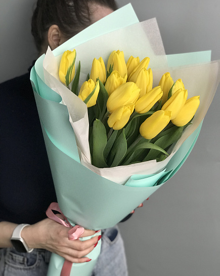 Bouquet of 25 Yellow Tulips flowers delivered to Almaty
