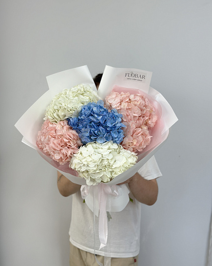 Bouquet of Royal hydrangeas (5) flowers delivered to Astana