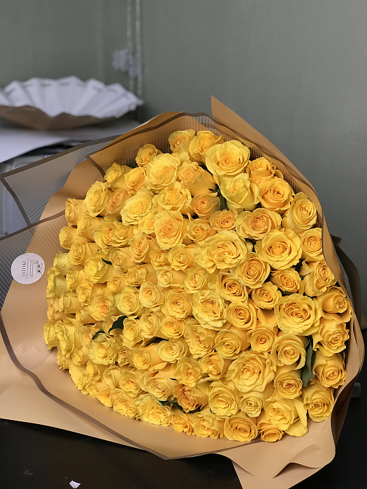 101 gorgeous yellow rose