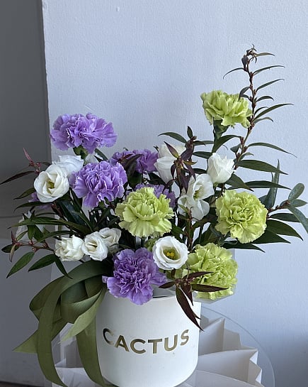 Лавандовое настроение в шляпной коробке с доставкой по Астане