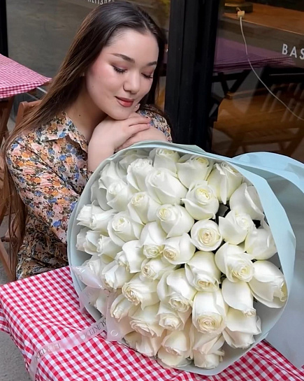 Luxurious Roses Proud with delivery to Shymkent