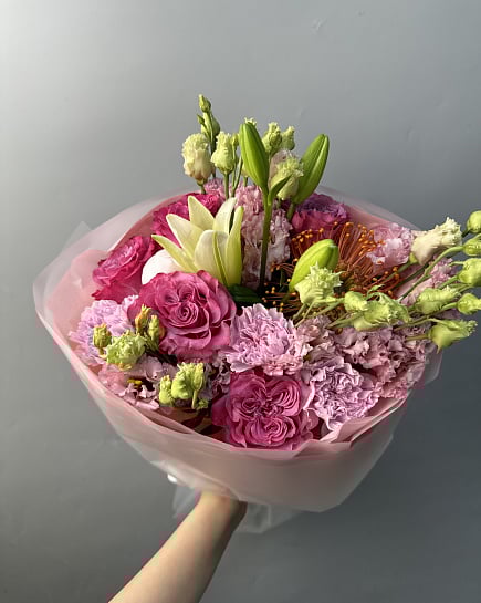 Розовое очарование с пионовидными розами с доставкой по Астане