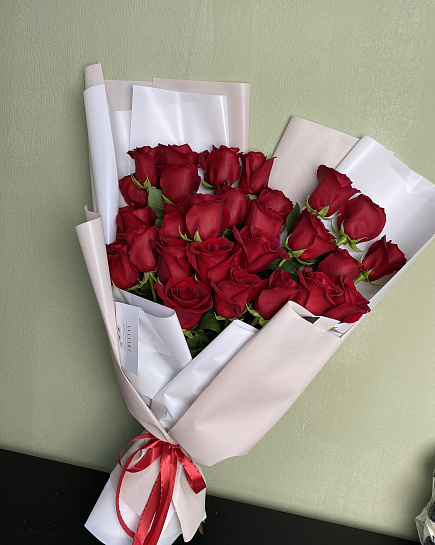 Bouquet of Heartfelt confession of a loved one flowers delivered to Baikonur
