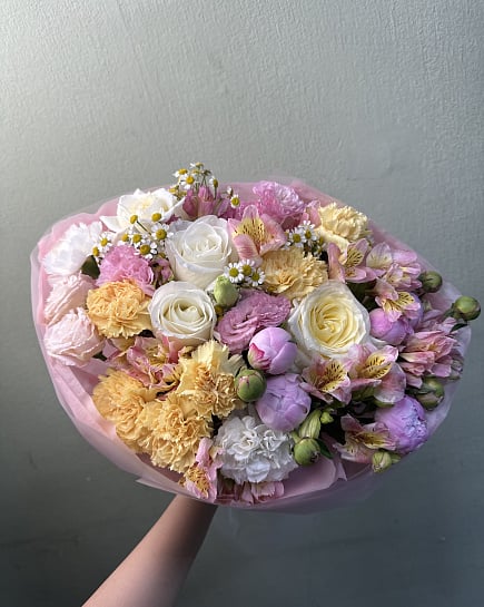 Пастельная палитра с розами и эустомой with delivery to Astana
