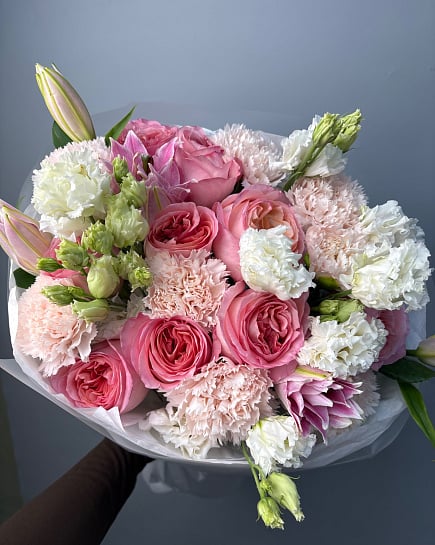Романтичный микс из пионовидных роз и эустомы с доставкой по Астане