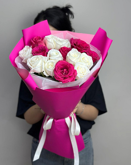 Bouquet of 15 roses 50 cm flowers delivered to Astana