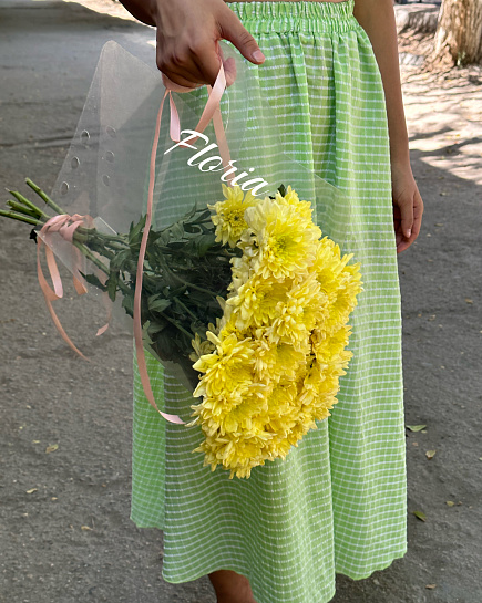 Bouquet of Chrysanthemums flowers delivered to Taraz