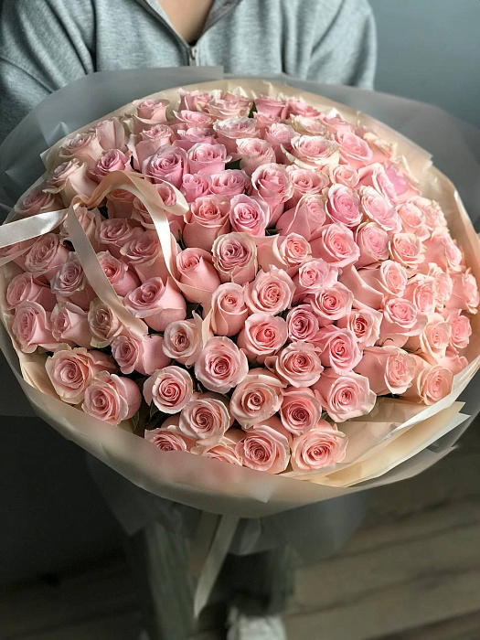 Bouquet of 101 roses (to the florist's taste) Bouquet of 101 roses (to the florist's taste)