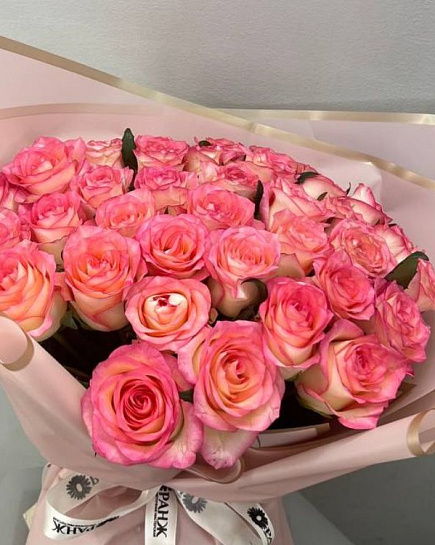 Букет из 35 роз Джумилия  с доставкой по Алматы