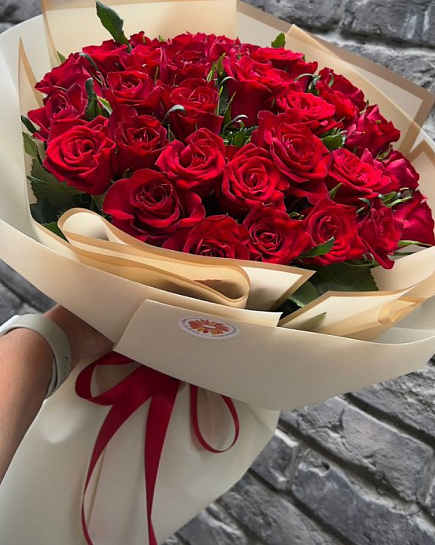 Букет 35 красных роз в Алматы  с доставкой по Алматы