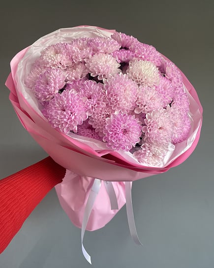 Розово-белый букет из хризантем with delivery to Astana