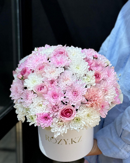 Bouquet of Composition of roses and chrysanthemums flowers delivered to Astana