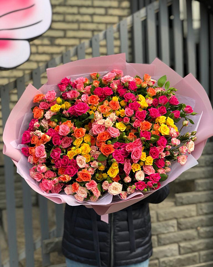 Bouquet of bush roses with delivery to Almaty