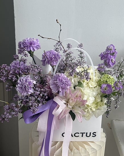 Сиреневое очарование в сумочке с доставкой по Астане